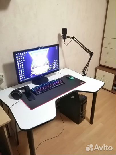 Геймерский стол