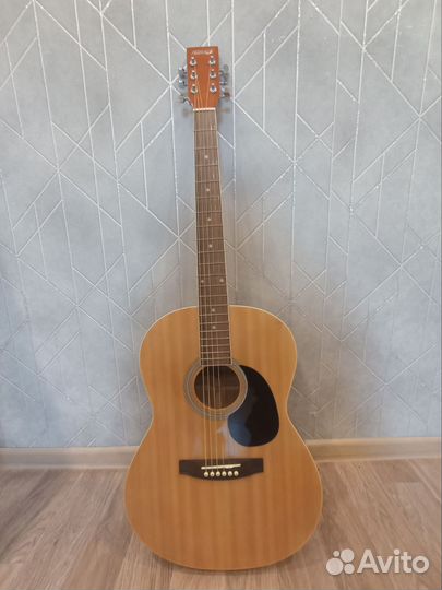 Акустическая гитара