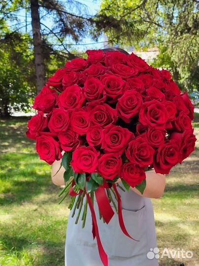 Букет 51 роза / Доставка цветов