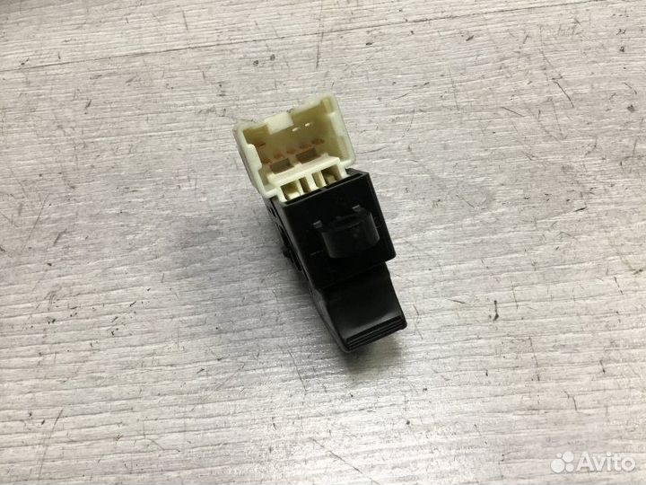 Блок управления стеклоподъемником передний правый