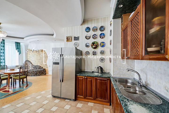 4-к. квартира, 133,9 м², 3/4 эт.