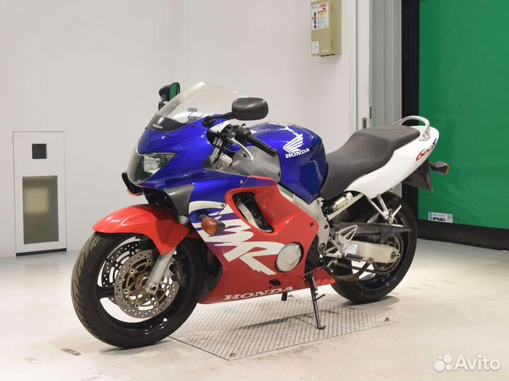 Мотоцикл Honda CBR600F 2000 г