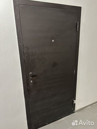Дверь входная металлическая