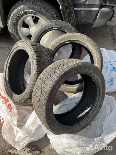 Continental ContiVikingContact 7 235/45 R18