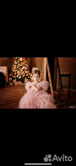 Нарядное платье