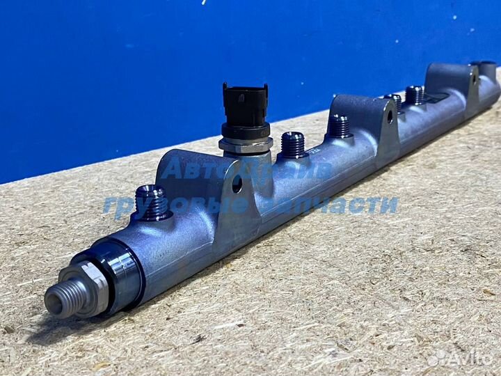 Рампа топливная Ман Тга Тгс Тгх двигатель D2066