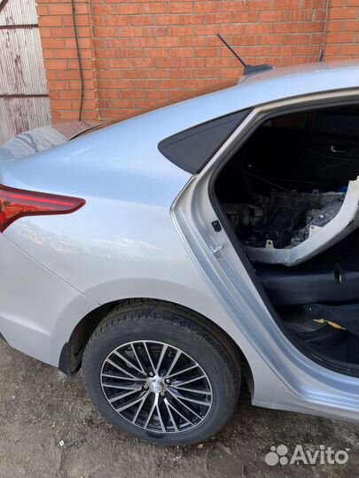 Заднее правое крыло хундай солярис 2 с 2017г