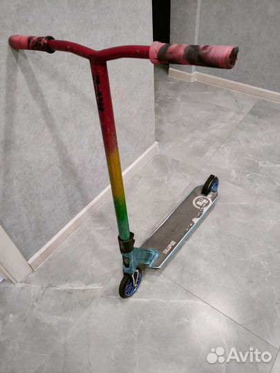 Самокат трюковой Hipe S20