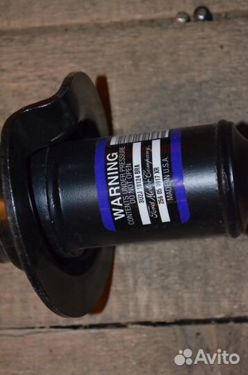 Ford Maverick 2 / Explorer 1 Стойка амортизатора