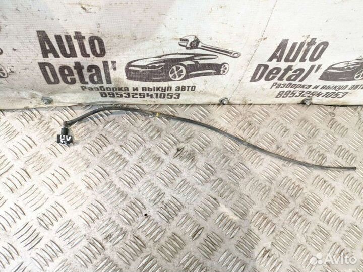 Форсунки омывателя лобового стекла Nissan Almera