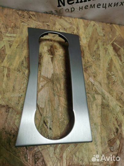 Накладка центральной консоли Mercedes-Benz C-Class