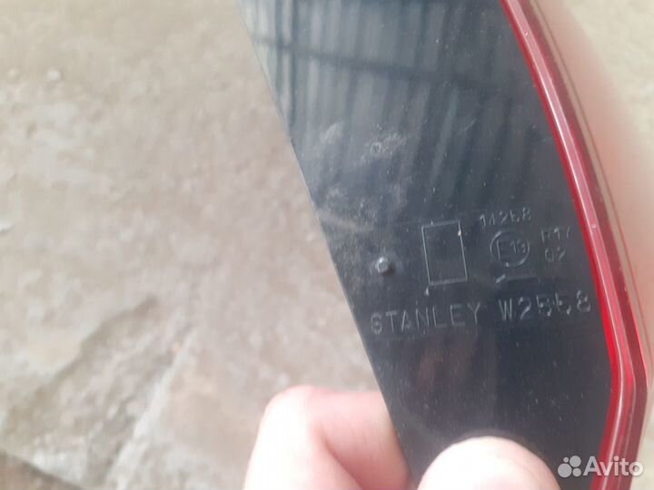 Фонарь задний левый внутренний Outlander 3