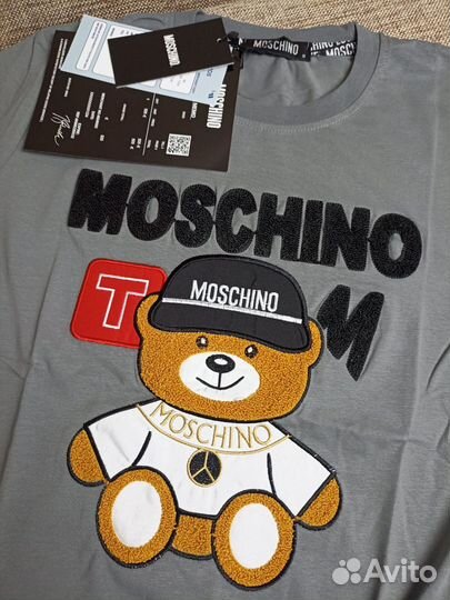 Футболка Moschino