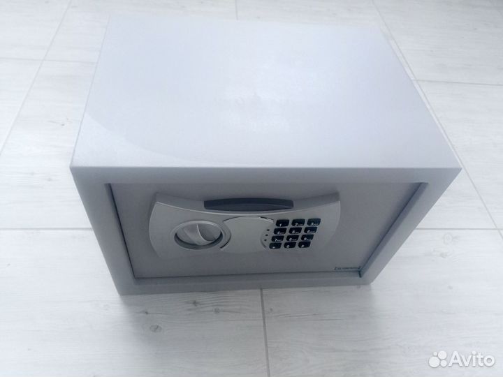 Сейф металлический бу