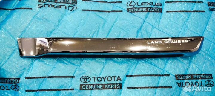 Молдинг двери Land Cruiser 200 задний левый 15-21