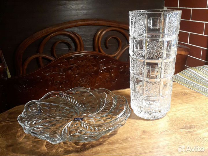 Хрустальная ваза