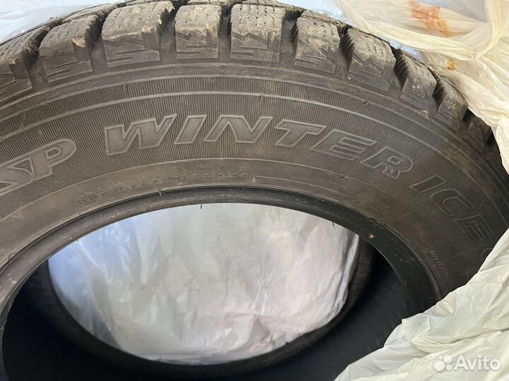 Dunlop SP Winter Ice 02 195/65 R15