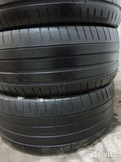 Michelin Pilot Sport 4 245/45 R19