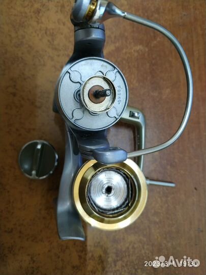 Катушка Daiwa Emblem S 2500C