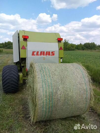 Сено в рулонах