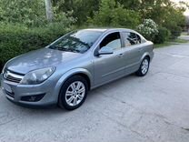 Opel Astra 1.8 AT, 2011, 203 000 км, с пробегом, цена 750 000 руб.