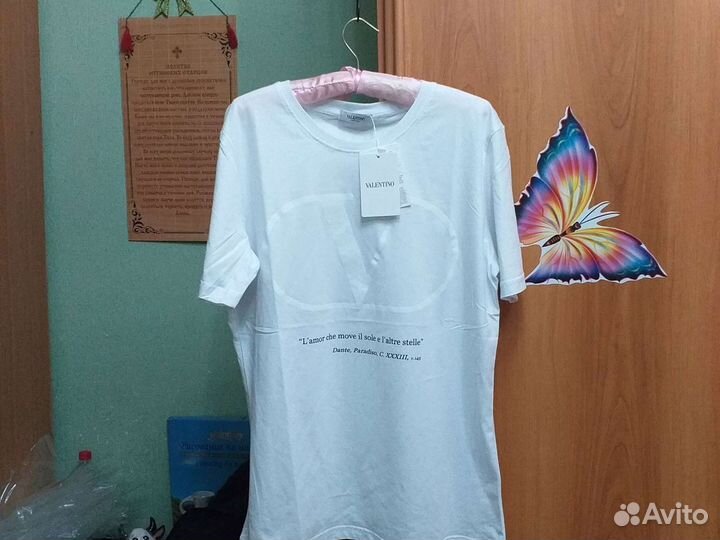 Футболки новые бренд Valentino