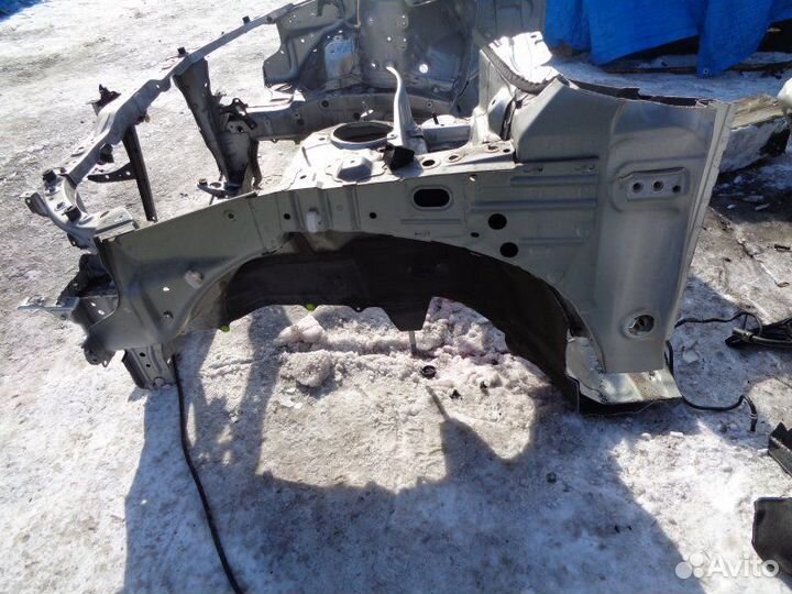 Лонжерон левый Toyota Avensis AZT250 1AZ-FSE