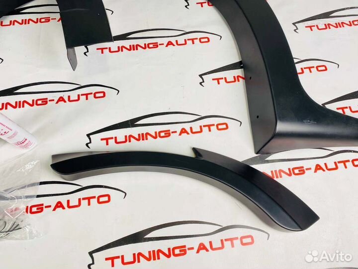 Фендера Toyota Land Cruiser 200 wald с 2016 Q8110