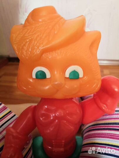 Кот в сапогах. Дутый пластик