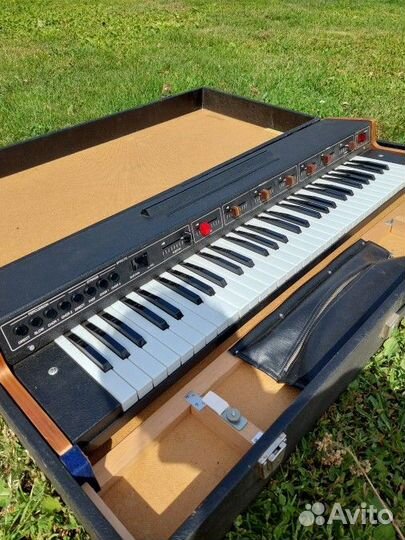 Синтезатор аналоговый Vermona