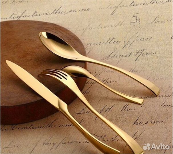 B. S. Великолепные столовые приборы из будущего