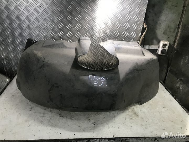 Подкрылок задний левый Volkswagen Passat B5