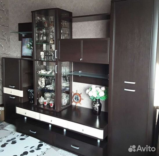 Модульная стенка в гостинную
