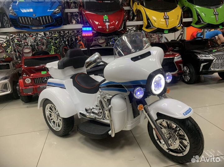 Детский электромобиль