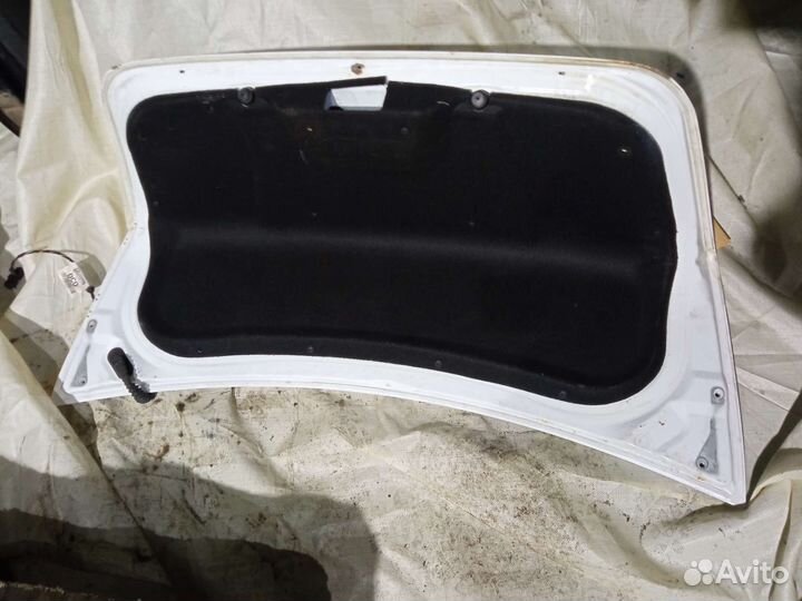 Крышка багажника Ford focus 2