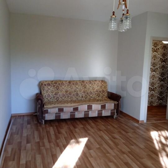 2-к. квартира, 43 м², 3/5 эт.