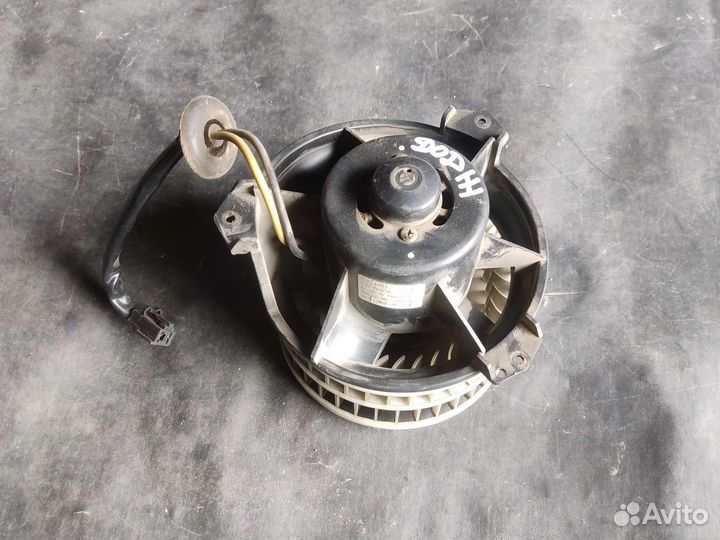 Моторчик печки Dodge Caravan 4