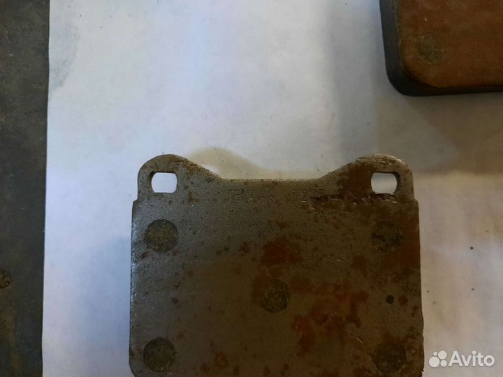 Колодки тормозные мерседес 123
