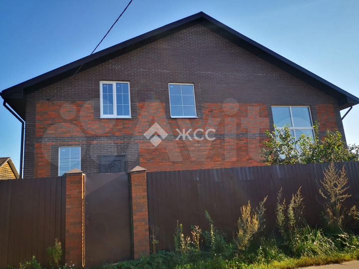 Дом 380 м² на участке 12,5 сот.