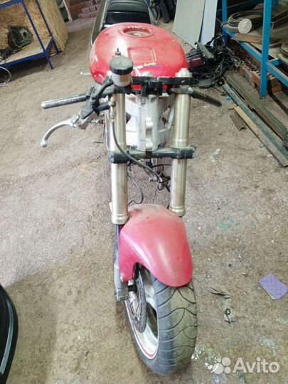 Suzuki gxr400