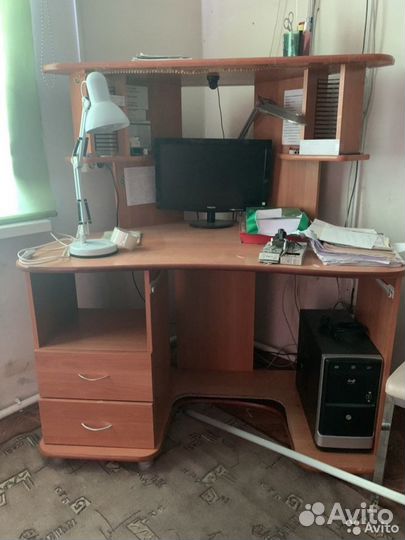 Компьютерный стол