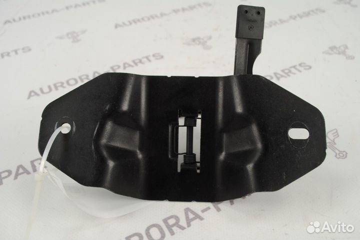 Крюк капота Discovery Sport L550 2014