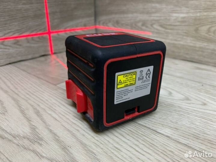 Лазерный уровень ADA cube basic edition