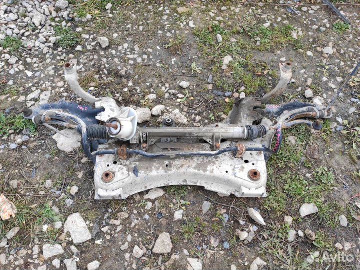 Подрамник передний Renault Megane 2 седан 1.6