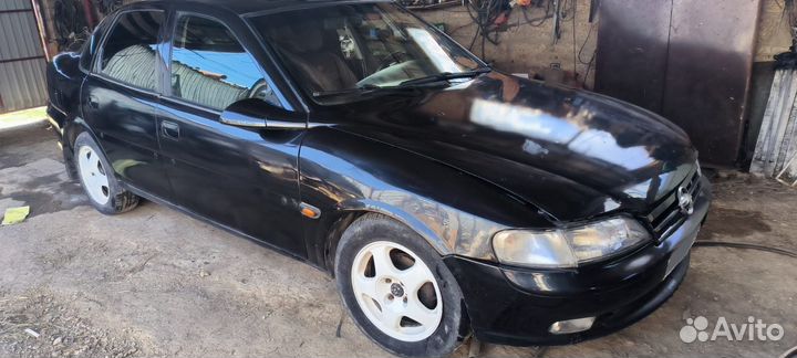 Opel Vectra 1.8 МТ, 1997, 150 000 км