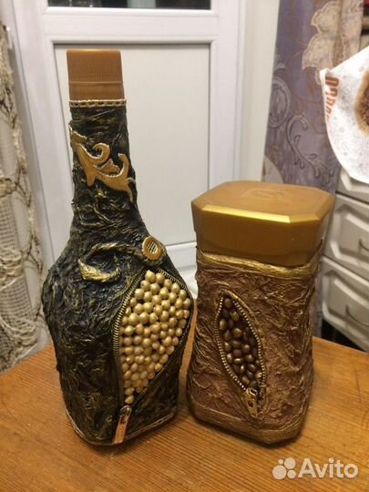 Бутылочка для вина и баночка для кофе