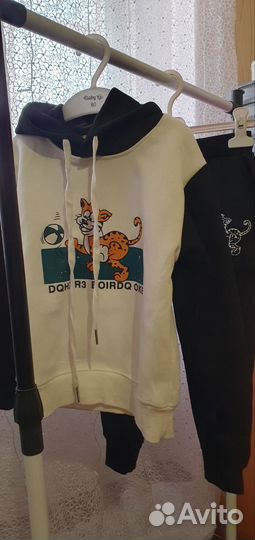 Спортивный костюм детский 104-110 р-р