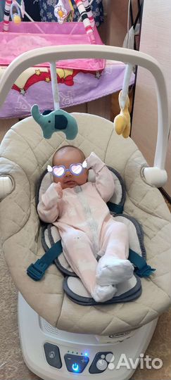 Детские электронные качели Graco Move with me