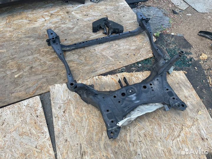 Передний подрамник Мазда 6 GL