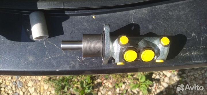 Главный тормозной цилиндр